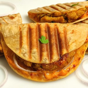 59K views · 329 shares | Yummy Crispy Aloo Snack | Food Forever In this video we will see how to make Yummy Crispy Aloo Snack. Do try this Aloo Snack Recipe and let me know how it turns out. | Food Forever | Facebook