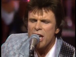 Del Shannon | Keep Searchin' - Live. Performed live at Little Darlin's, Kissimmee, Florida, circa 1987. Written by Del Shannon and recorded at Bell Sound Studio, New York in 1964 and produced by Harry Balk. When released later that year, "Keep Searchin' (we'll follow the sun) hit the Top Ten around the world in early 1965. It climbed to #3 in the UK, #8 in Australia and #9 in the US. | All Things Del Shannon