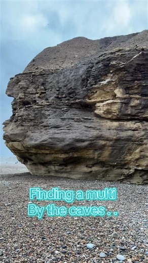 Kate on Instagram: "Most wanted sea glass ✨Another incredible Multi find How lush would this be in a ring - Goal of mine is to do a silversmith course #seaglass #seaham #rareseaglass beachcombing #seaglassmulti"