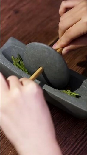 宋代点茶に使う抹茶粉の作り方？蒸しから石臼挽きまで、完全復元ガイド