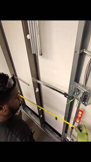 Tips how to bend conduit through metal studs. #training #diy #construction #lulainc #reels #sparky | Lula Inc.