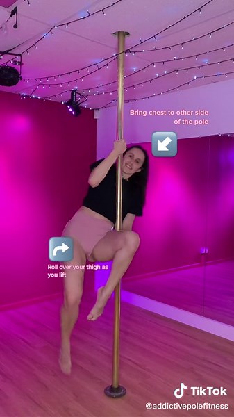 New trick unlocked ? Split Grip Tuck! A beginner pole dance move. #pole #poledancer #poledance #tutorial #learntok #trick #poletrick #polefit