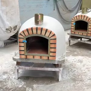 FOUR A BOIS POUR PAIN ET PIZZA BRIQUE avec isolation complete de chez My-barbecue.com ❤ 🔥 Pour pizza, pain, tarte flambée, rôtis etc. ❤🔥❤ TOUS vos plats préférés au goût du feu de bois. ❤🔥🍕🥖🥖🍗🍗🍷🍷 Transport GRATUIT direct du fabricant ;-) Consultez son prix et catalogues sûr notre boutique en ligne ici : https://www.my-barbecue.com/fr/four-a-bois-pour-pain-et-pizza-brique | My-Barbecue.com / Fours à Bois et Barbecues