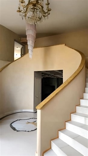 ✨ The difference between a standard renovation and a beautiful one is the craftsmanship. At R. Brunette and Son, we bring 20 years of experience, over 200 completed projects, and rare Red Seal cabinetmaker certification to every home we work on. From custom staircases and cabinets to premium trim and interior finishes, we deliver precision, creativity, and craftsmanship that stand the test of time. 🔥 For a limited time: get a FREE quote $500 off your renovation when you book now. We are fully l