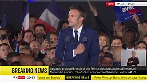 "When you really touch the heart, you can get to the truth." Emmanuel Macron thanks his supporters as he gives his victory speech in front of the Eiffel Tower in Paris, saying the election result "makes me very happy". Live: https://trib.al/oKIylqi 📺 Sky 501 and YouTube | Sky News