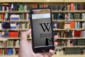 Every Teacher Should Watch This Video: “How to Use Wikipedia Wisely”