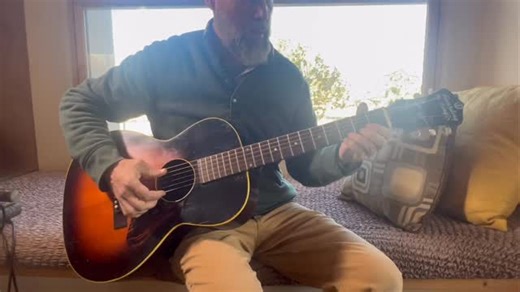 Available at the site. c. late 1930s Gibson made Recording King Model-K Carson J. Robison. Essentially a Kalamazoo KHG-14. Ladder braced. #kalamazooguitar #vintagegibson #vintageacousticguitar #acousticbluesguitar | Stay Gold Guitars