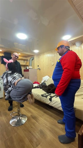 This wasn’t in the script #dance #butifyoucloseyoureyes #lifeisbutadream #fashion