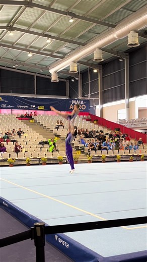 Strong winds in Portugal today... obviously. Προφανώς φταίει ο αέρας στην Πορτογαλία#fyy #fyp #acrobatic #acrobatic #foru