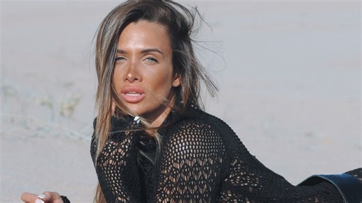 Cami Homs paseó por las playas de Miami