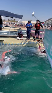 🇮🇹 Gregorio Paltrinieri takes home the win 🥇 after a sprint in the final stretch of the Men’s 10km in Eilat 🇮🇱 #openwater | World Aquatics
