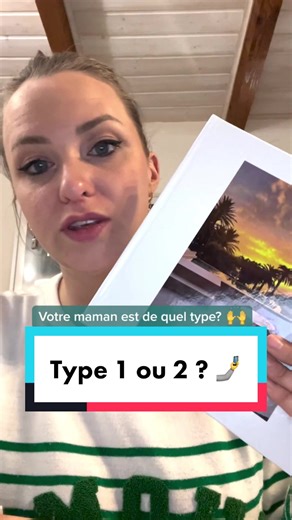 1 ou 2 ? 🤳 #photobox #livrephoto #tutophoto #conseil #mamanstiktok #nosmamans #famille #codepromo Code promo photobox, comment faire un livre photo, photo de famille, tuto pour maman, types de maman