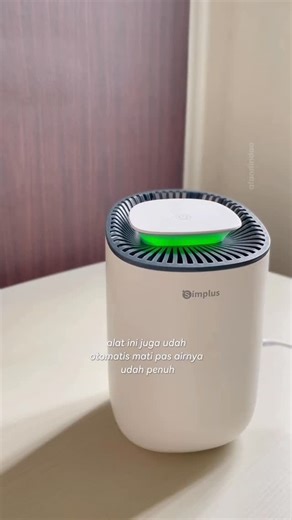 Afandi Ndaa on Instagram: "Ga perlu panik lihat dinding mulai berjamur karena udah ada penyelamatnya. Bye bye lembab, halo udara segar 🌿 #simplus # simplusid #dehumidifier #MCNWinbegin #Simplusdehumidifier"