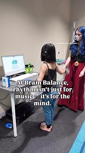 When kids practice clapping along to a steady beat, they’re actually strengthening the timing and coordination systems in the brain that support focus, attention, motor control, and learning.Here’s why it matters:🧠 Better Brain Connectivity: Keeping a rhythm requires both sides of the brain to communicate smoothly — the same pathways used for reading, comprehension, and emotional regulation.🎯 Improved Focus & Timing: Children who can keep a steady beat often find it easier to stay on task, fol