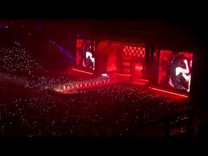 LadyGaga最新演唱會Poker Face,超級厲害鬥舞表演.根本在拍MV