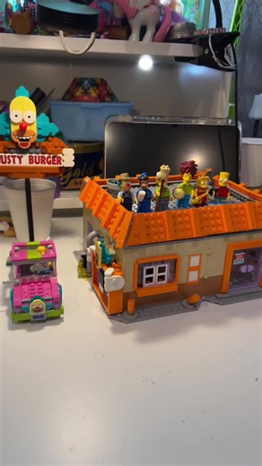 Lego Krusty Burger: A Simpsons Fan's Dream Build