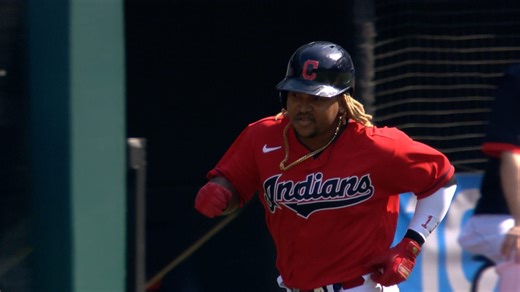 José Ramírez conecta 2 jonrones