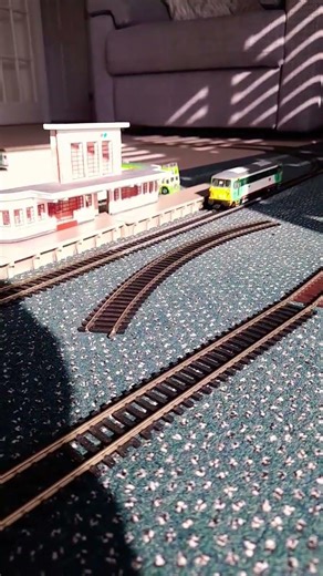 Dapol Southern class 73 on light loco