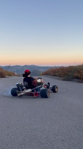 158K views · 3.2K reactions | 450 gokart donuts always comes with the heat 掠 Ufobuiltco Ufobuiltco#gokart #gokarting #kartinglife #kart #karting #kartracing #gokartracing #driving #donuts #donutsofinstagram #hellafresh #modified #custom #builtnotbought #Building #builders #menstoys #carculture #classics #california #goodvibes | Suzan Myers | Facebook