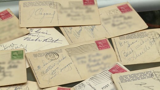 887K views · 15K reactions | This seller is trying to sell his collection of over 250 autographs from 1940s and 1950s Hollywood stars. | Pawn Stars on History | Facebook