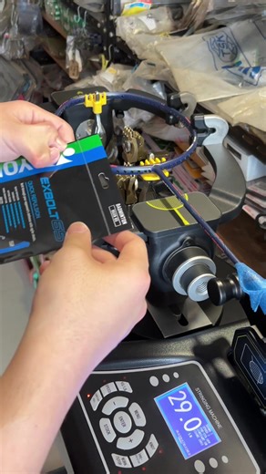 Axforce 30 Badminton Stringing with Exbolt 65