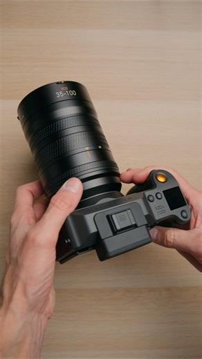 Florent Piovesan on Instagram: "Unboxing the @hasselblad X2D II 100 C + XCD 35-100E 📷 . Sound on 🔉- ASMR unboxing video of my new BTS & outdoor photography kit. . . . #hasselblad #X2DII #camera #X2DII100C #hasselbladlens"