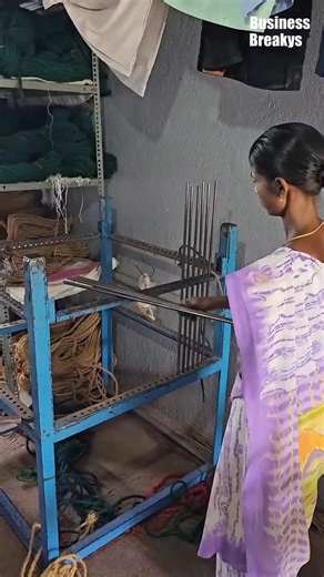 Weaving Hand - Est. 2006 on Instagram: "Get @reshare_app • @factorysinworld Natural Fiber: How Coconut Coir Mats Are Made Coconut coir mats are eco-friendly and durable products made from the natural fibers of coconut husks. They are valued for their abrasive texture, which effectively scrapes dirt from shoes. Material Source: Coir The raw material is coir – the coarse, fibrous material found between the hard inner shell and the outer coat of a coconut. The husks are first soaked in water (retti