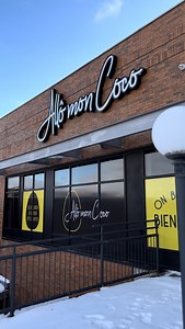 GRANDE OUVERTURE 📣 Vivez une toute nouvelle expérience brunch chez Allô mon Coco aux @galeriesdelacapitale 🍳🥓🥞 Gens de Québec, joignez l’utile à l’agréable et passez nous voir pour déguster un de nos délicieux plats en complétant votre magasinage des fêtes 🎄 📍Entrée A au 2e étage, tout près de La Baie d’Hudson GRAND OPENING 📣 A brand new brunch experience awaits at Allô mon Coco in the @galeriesdelacapitale 🍳🥓🥞 People of Quebec City, come visit us to reward yourself with one of our del