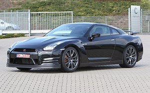 2013 Nissan GT-R is a 10 Second Car!
