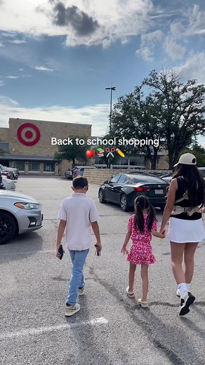 Abigail (@lifewithabigail__)’s video of back to school shopping