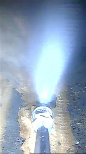 Ultra-High-Pressure Robot vs. Calcium Build-Up #innovation #sewer #Sewerrobotics #robot #cleaning