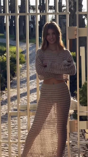 . . . . . . #girl #elsabellucci #viral #explorepage #reels | Elsa Bellucci