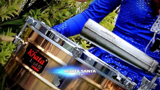 CUMBIAS COLOMBIANAS - ORQUESTA FEMENINA CARAMELO - AMANECIENDO MIX