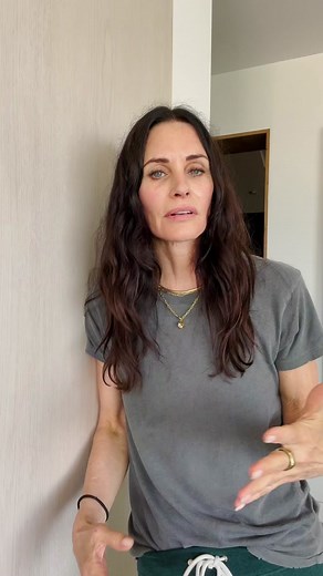 If theres no food involved Lily don’t play | courteney cox