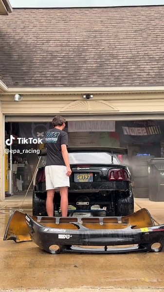 Mustang Flatline Returns in Michigan