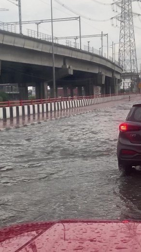 561K views · 862 reactions | Don’t restart your car, if the engine shuts or turned off while crossing a puddle or water logged area..damage expensive Ho jaayega. Just get down, try to get some help, push the car to the side and call the mechanic. #reel #water #rains #waterlogging | Kranti Sambhav | Facebook
