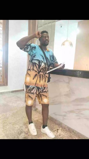 How do I look..🥰💋😂 | V.BOSS Comedy