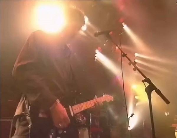 Radiohead Live Performance of 'Just' from The Bends Album