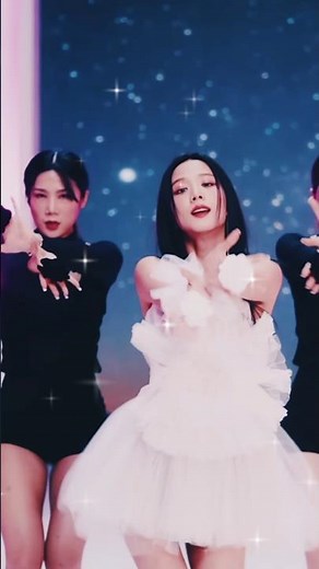 Jisoo killing it with 'FLOWER'!🌸🎶Simply stunning.#Jisoo #Blackpink#Flower #KpopQueen#Dance #Trending