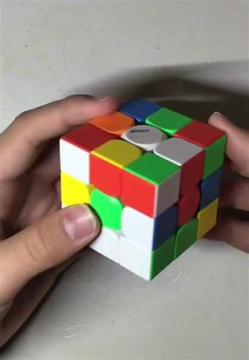 Pastel speed cube vs regular speed cube