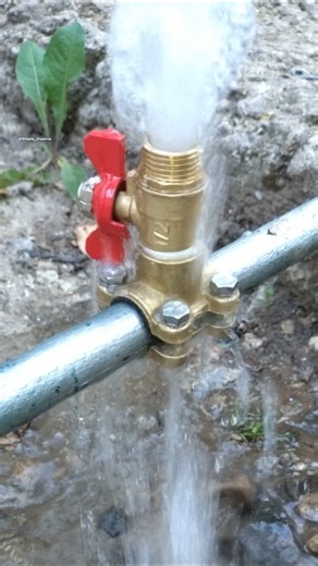 DIY Plumbing Basics! How to Tap a Pressurized Metal Pipe #diy #plumbing #tips #tricks
