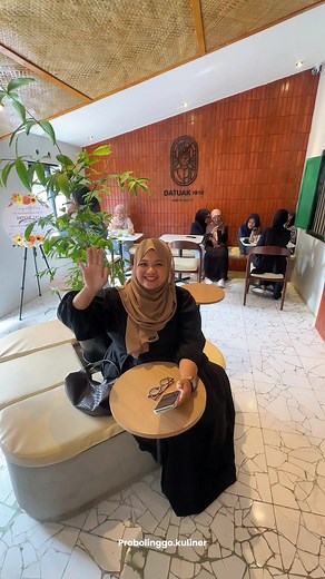 Datuak Cafe 1912: Cafe Estetik di Kraksaan