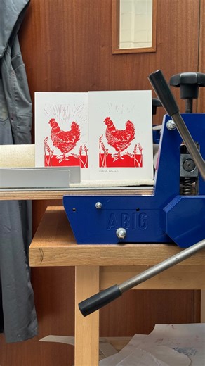 Handprinted on Instagram: "We love our ABIG etching press for printing both relief and intaglio. Here, Holly demonstrates how to get the best out of your etching press when printing a linocut. If you have any questions about our presses or need guidance in finding the right one for you, email us at shop@handprinted.co.uk 💌 #printmakingforthepeople"