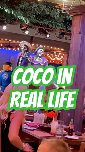 Un Poco Loco Performance in Plaza de Coco!! #disneycruise