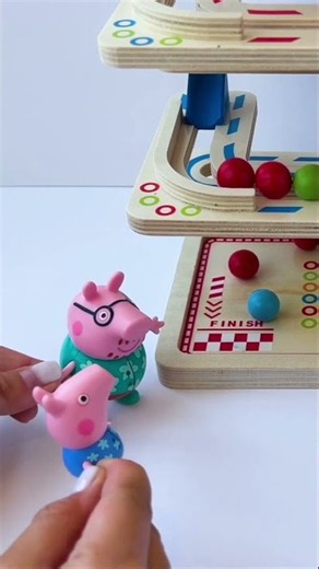 Peppa Pig and George Play with the Ball Roller 🎢