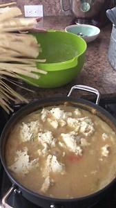 I’ve had quite a few inbox requests for this recipe…we like to have fun here at The Farm Stand! This recipe is quite easy…spend a morning cooking down some stock and you are almost done! Dumplinga are not difficult, just make sure you have fresh ingredients and don’t over mix them. They will turn out great! What a great savory comfort food! Enjoy! GRAB MY COOKBOOK TRIO HERE👇 https://www.thefarmstandkitchen.com/our-shop/cookbook-trio CHICKEN AND DUMPLINGS 1- 32 oz box of low sodium chicken broth