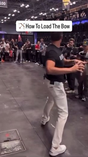 ⚡️Hip Stretch Rocker 🏹The Hip Stretch Rocker exercises helps us develop the “bow” behavior in our movement. 🏹The Bow is when the entire side of the body that is being loaded will load pressure down, back, and out; this creates a bow shape in the leg. ❇️Decompress your body with the GOATA Movement System. ❇️Learn to move correctly and get out of pain. 💎GOATA is for everyone because there is only ONE correct way for the human body to move. DM me for slow motion video assessments, personalized r