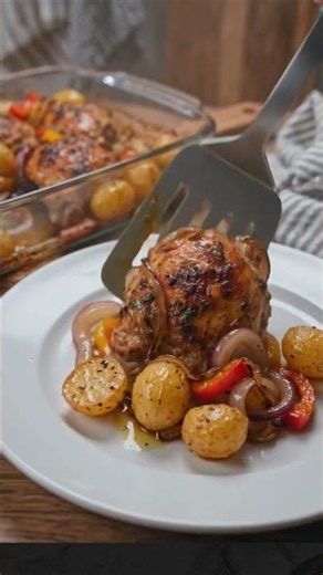 Oven-Baked Chicken with Potatoes & Peppers