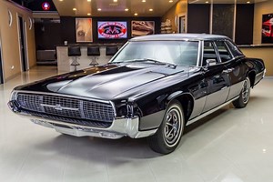 1967 Ford Thunderbird