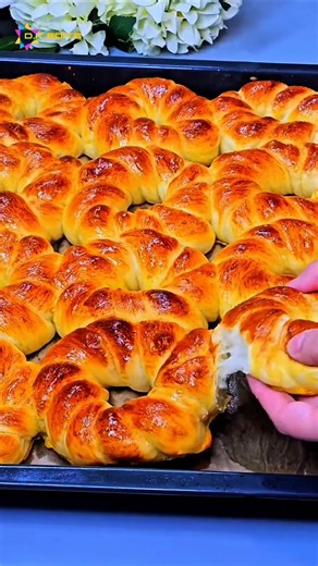 The Softest Turkish Açma (Buttery Bread Rolls) 🇹🇷 | Easy Recipe ​#TurkishAçma ​#TurkishBread